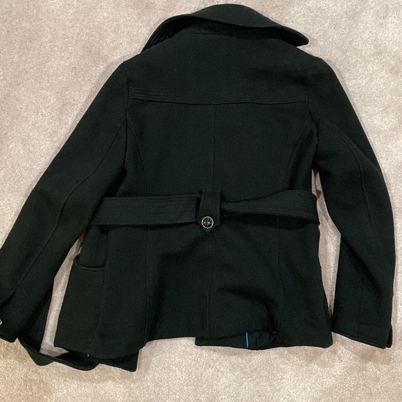 Winter coat- EUC - Picture 3 of 6